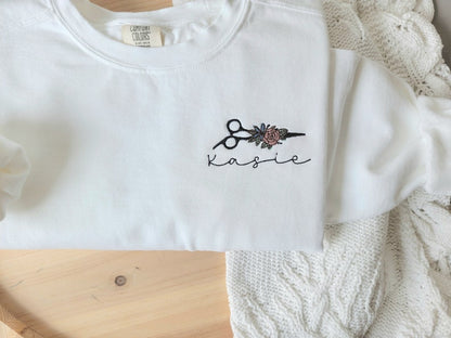 Custom Hairstylist Sweatshirt-Personalized Sweatshirt-Embroidered Sweatshirt-Crewneck-Garment Dyed Sweatshirt-Mama Sweatshirt with name