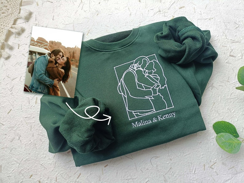 Geansaí Bróidnithe Tosaigh Neodrach, Léine Monagramáilte Íosta, Bronntanas Bróidnéireachta Cochaill Phearsantaithe Crewneck Ró-Mhórmhéide do Mhná 