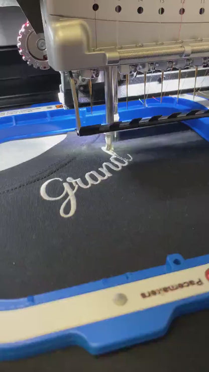 Geansaí Bróidnéireachta Cat Dubh nó Hoodie, Bronntanas Cat Dubh