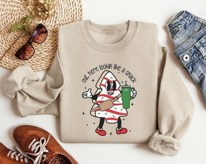 Boojee Amach Anseo Ag Breathnú Cosúil le Léine Snack, Léine Císte Crann Nollag, Léine Nollag Boujee, Sweatshirt Nollag, Sweatshirt Crann Nollag, Geansaí Saoire do Mhná, Geansaí Geimhridh