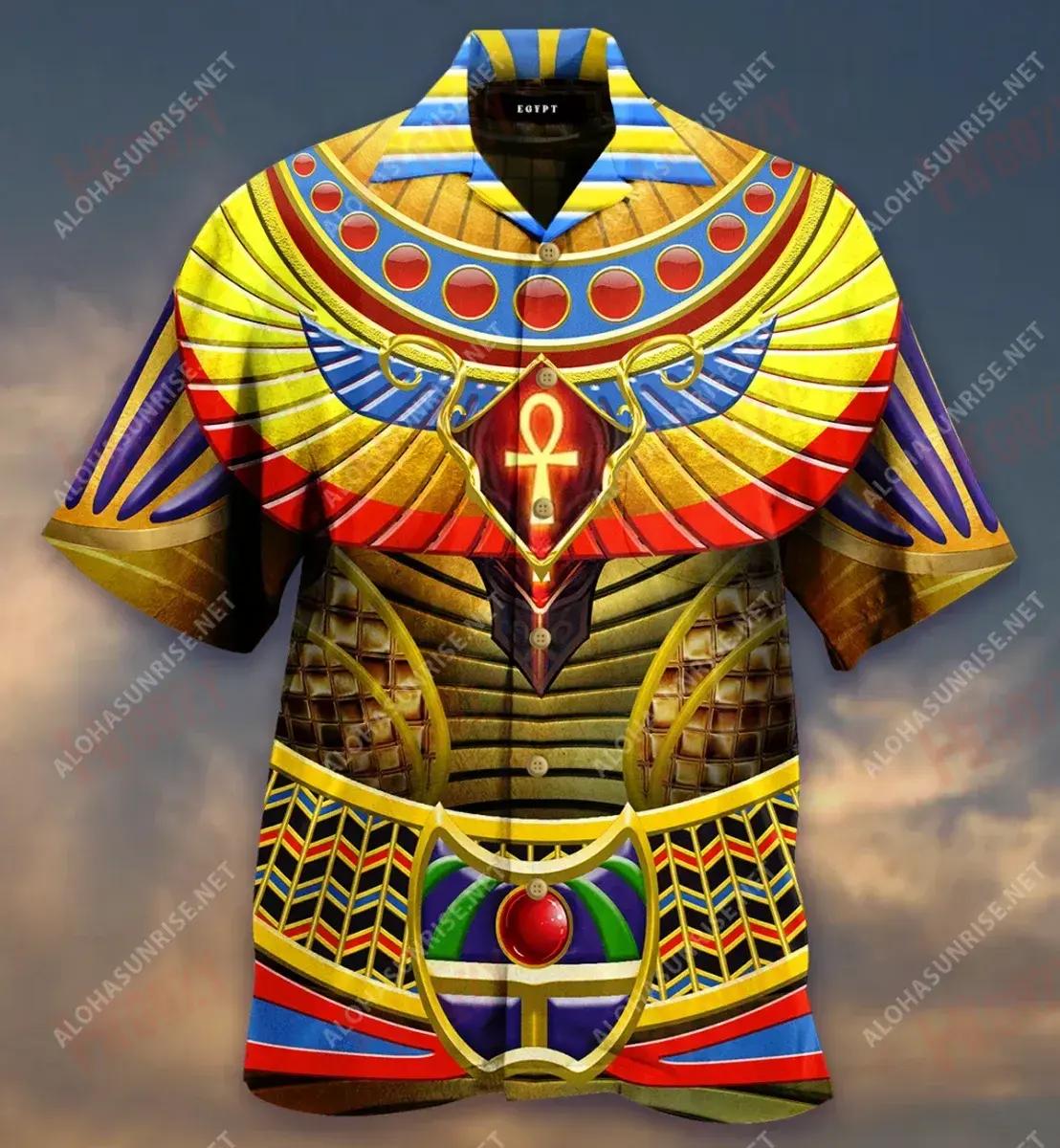 Cosnóidh Dia Armúr na hÉigipte do bheatha Léine Haváíach Gearr Muinchille Samhraidh Gearr Muinchille Samhraidh Léinte haváíais Oirbheartaíochta Léinte Greannmhar Haváís, Bronntanas Léine Haváís, Bronntanas Nollag