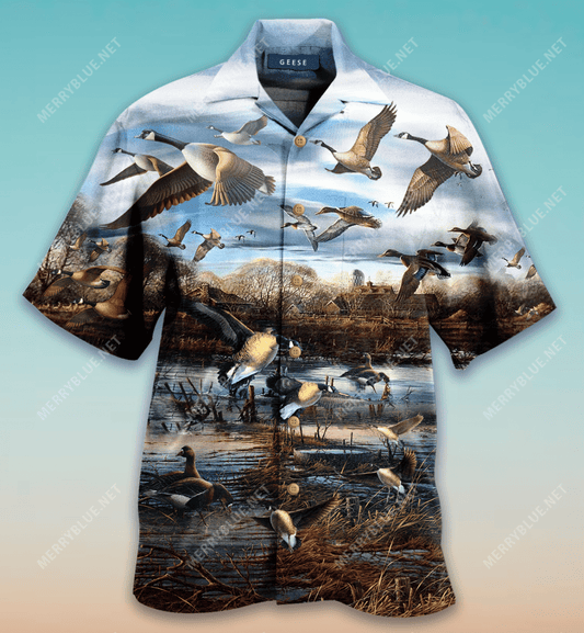 Love Canada Geese Hawaiian Aloha Shirt Hawaiian Shorts Beach Short Sleeve, Hawaiian Shirt Gift, Christmas Gift