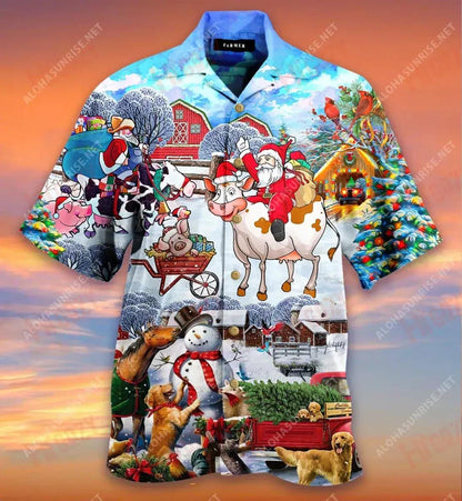 Feirmeoir Daidí na Nollag ag Marcaíocht Bó Feirme Feirmeoireacht Nollag Gearr Léine Haváís Aigéan Muinchille Gearr Léinte Crazy Haváís Patrún Léine Haváíais, Bronntanas Léine Haváís, Bronntanas Nollag