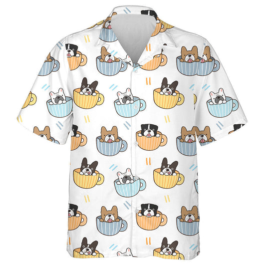 Bulldog gleoite I gCorn Caife Ar Chúlra Bán Léine Haváís, Bronntanas Léine Haváíais, Bronntanas Nollag