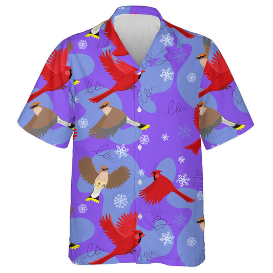 Éan Cairdinéal Dearg Beag Greannmhar Agus Calóga Sneachta ag Titim Léine Haváí, Bronntanas Léine Haváíais, Bronntanas Nollag