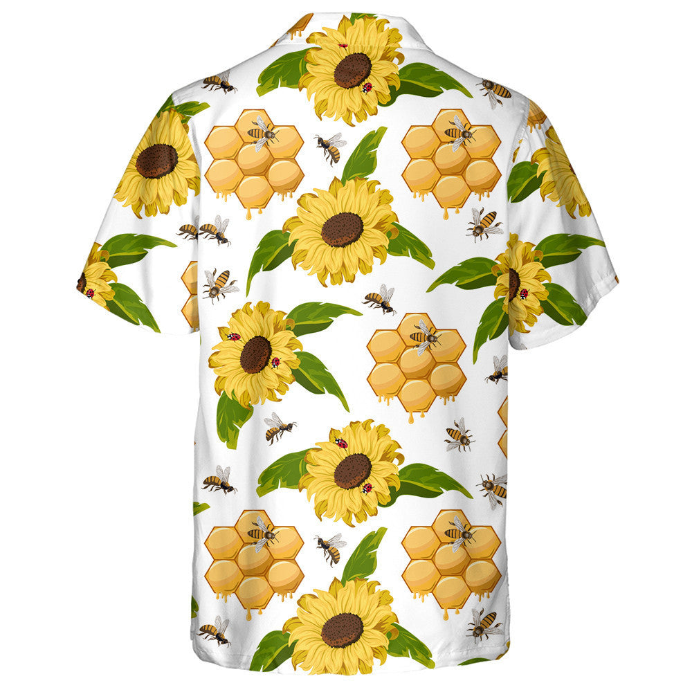 Cíoraí Meala Beacha Agus Lusanna Gréine i bPátrún Dathanna Léine Haváís, Bronntanas Léine Haváíais, Bronntanas Nollag