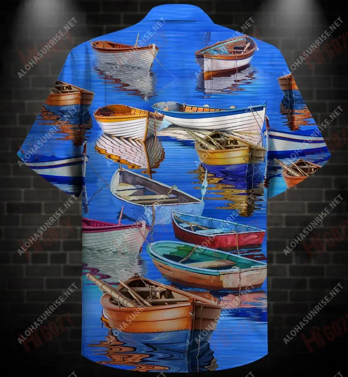 Is Fearr Sa Bheatha Ar an mBád Léine Gearr Muinchille Unisex Aigéan T Léinte Haváíais Oirbheartaíochta Léine Haváís Patrún Léine Haváíais, Bronntanas Léine Haváíais, Bronntanas Nollag