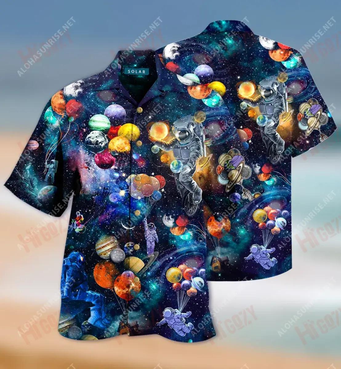 Tá sé in am dul isteach sa ghrianchóras Léine haváíais ghearr muinchille aigéan léine oirbheartaíochta haváíais patrún Léine haváíais, bronntanas Léine haváíais, bronntanas Nollag