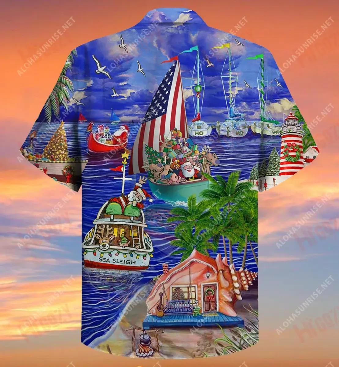 Daidí na Nollag ar Muir Bád Sleigh Teacht Chuig na Nollag Léinte Gearr Haváís Laethanta Saoire Léinte Tropacha Léinte Grinn Haváí Léinte Greannmhar Haváise, Bronntanas Léine Haváís, Bronntanas Nollag