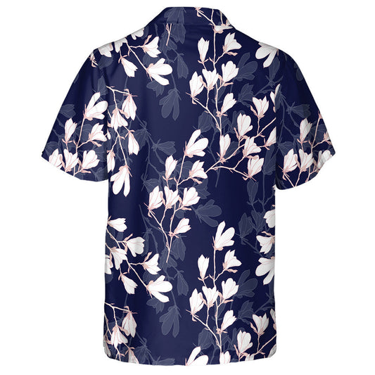 Bláth Violet Rómánsúil Uiscedhatha Agus Duilleoga ar Léine Haváí Dearadh Bán, Bronntanas Léine Haváís, Bronntanas Nollag