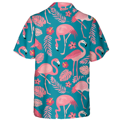 Flamingos Bándearg i Suímh Éagsúla le Duilleoga Tropacha Léine Haváís, Bronntanas Léine Haváís, Bronntanas Nollag