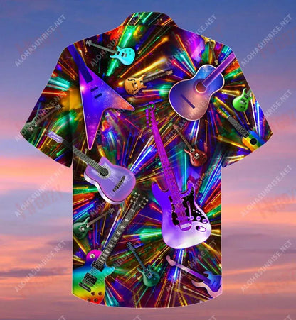 Nuair a Theip ar Fhocail, Labhraíonn Giotár Léine Gearr Muinchille Caitheamh aimsire Léinte Haváís Saincheaptha Léinte Haváís Patrún Léine Haváíais, Bronntanas Léine Haváíais, Bronntanas Nollag