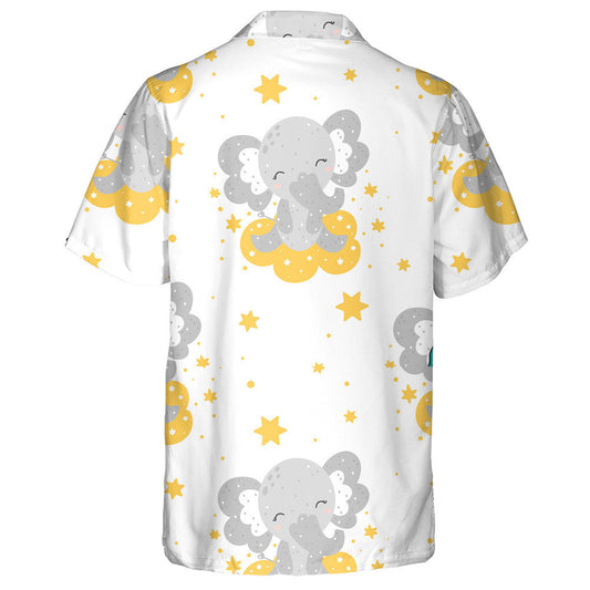 Eilifint ag miongháire leanbh ina shuí ar scamall le Léine Réalta Haváís, Bronntanas Léine Haváís, Bronntanas Nollag