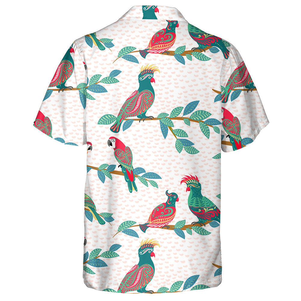 Parrots Éan Geal le Ornáidí Suí Ar Na Brainsí Léine Haváís, Bronntanas Léine Haváís, Bronntanas Nollag