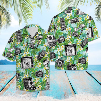 Grianghrafadóir Ceamara Seanré Ar Hibiscus Trópaiceach Agus Patrún Duilleoga Léine Haváís, Bronntanas Léine Haváís, Bronntanas Nollag