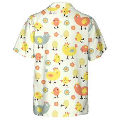 Sicín Greannmhar le Uibheacha Agus Bláth ar Chúlra Beige Léine Haváí, Bronntanas Léine Haváís, Bronntanas Nollag