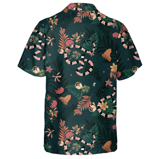 Nathraichean agus Féileacáin Foraoise Dorcha Álainn Tarraingthe le Láimh Léine Haváí, Bronntanas Léine Haváíais, Bronntanas Nollag