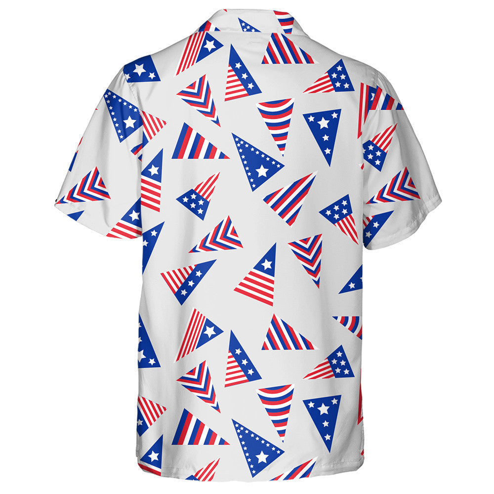 Bratacha Triantán le Stripes Agus Réaltaí Téama Lá na Saoirse