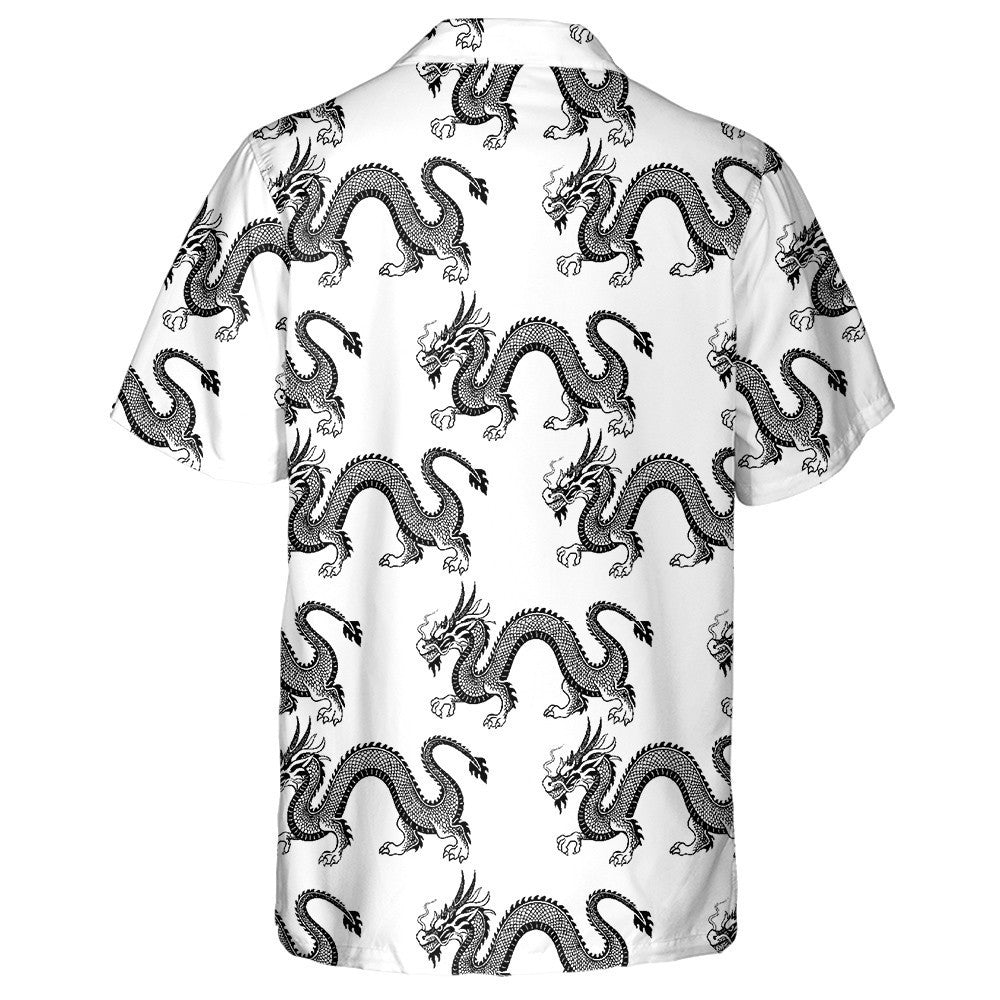 Dragon Dubh I gCiorcal Leithlisiú Ar Chúlra Bán Léine Haváíais, Bronntanas Léine Haváíais, Bronntanas Nollag