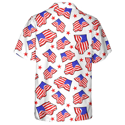 Curve Bratach Mheiriceá agus Réaltaí Dearga ar Léine Haváí ar Chúlra Bán, Bronntanas Léine Haváís, Bronntanas Nollag