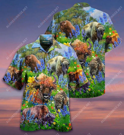 Léine Muinchille Gearr Bison In Spring Field Laethanta Saoire Muinchille Ghearr Léine Oirbheartaíochta haváíais Léinte haváíais do Mhná, Bronntanas Léine Haváí, Bronntanas Nollag