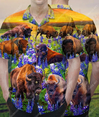 Tréada Bison i bPáirc Bluebonnet Léine Gearr Muinchille Unisex Léinte T Haváise Samhraidh Oirbheartaíochta Léinte Haváise Léinte Greannmhar haváíais, Bronntanas Léine haváíais, Bronntanas Nollag