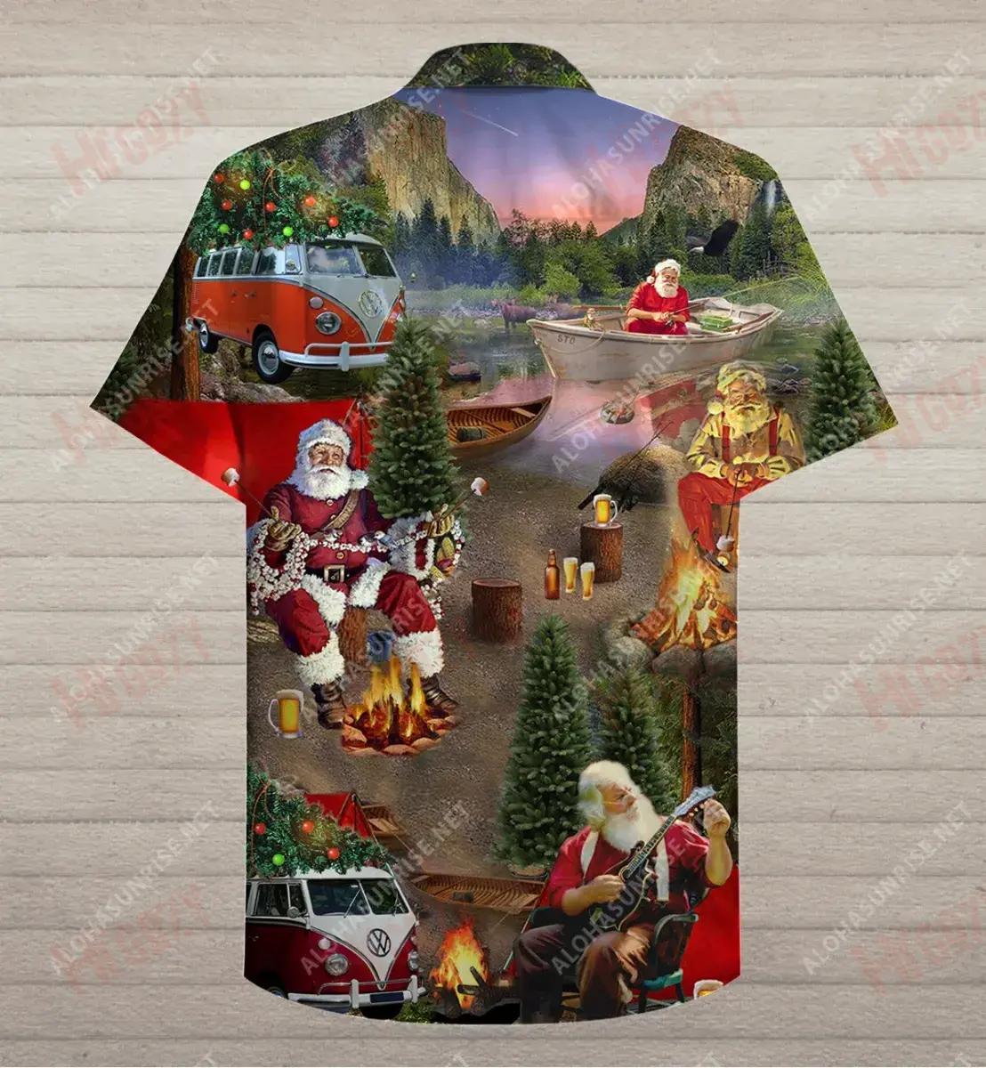 Tá an Nollaig Níos Fearr Timpeall an Campfire Léine Gearr Haváís Caitheamh aimsire Léinte haváíais Léinte Trópaiceacha d'Fhir Patrún Léine Haváís, Bronntanas Léine Haváís, Bronntanas Nollag