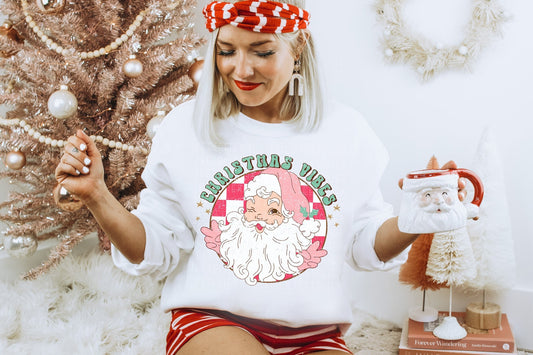 Christmas Sweatshirts For Women, Christmas Vibes, Groovy Santa Shirt,Retro Checkered Holiday Outfits,Christmas Gifts For Her,Cute Xmas Shirt