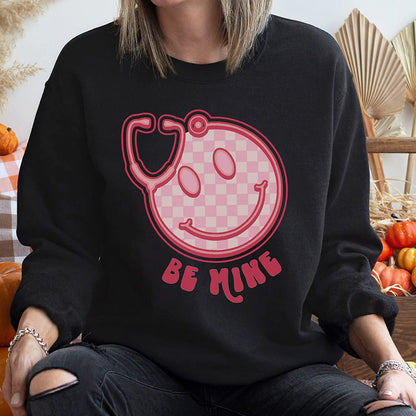 Retro smiley Stethoscope Valentine T-Shirt, Cute Be mine Valentine's day Couple Sweatshirt, XoXo Nurse Lover Long Sleeve, NICU Nurse Couple day Hoodie