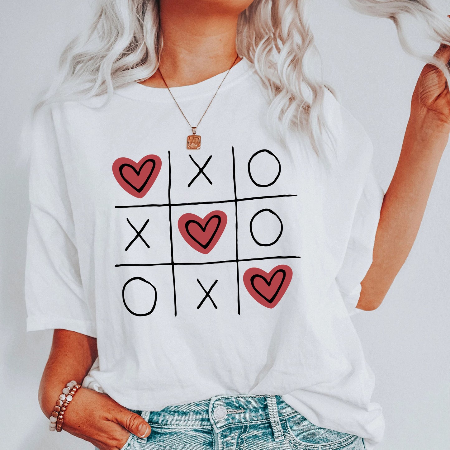 XOXO Tic Tac Toe Valentines Sweatshirt for Women, Valentine Shirt, Love Heart Cute Crewneck, Pullover Women Shirt Gift For Her Wife GF
