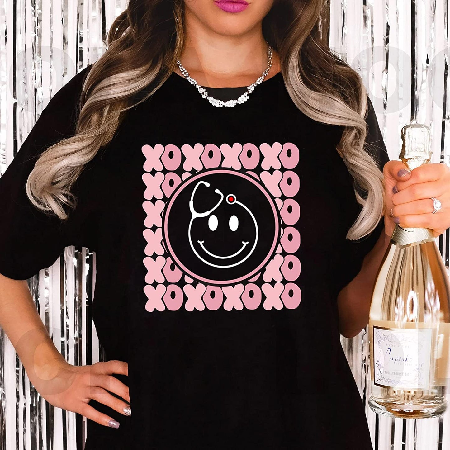 XOXO valentine nurse T-Shirt for Nurses, Stethoscope heart smile Sweatshirt, funny NICU Nurse Crew Long Sleeve, Xoxo Cute Crane Hoodie