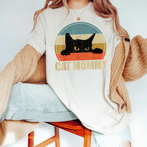 Cat mom shirt, cat mother shirt, mothers day cat shirt T-Shirt