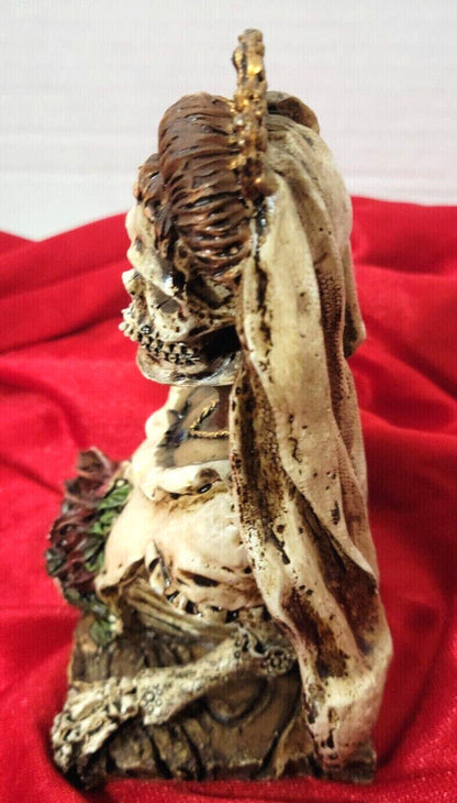 Hallween Decor 2 Skulls Day of Dead Bride Groom Figurines 5"